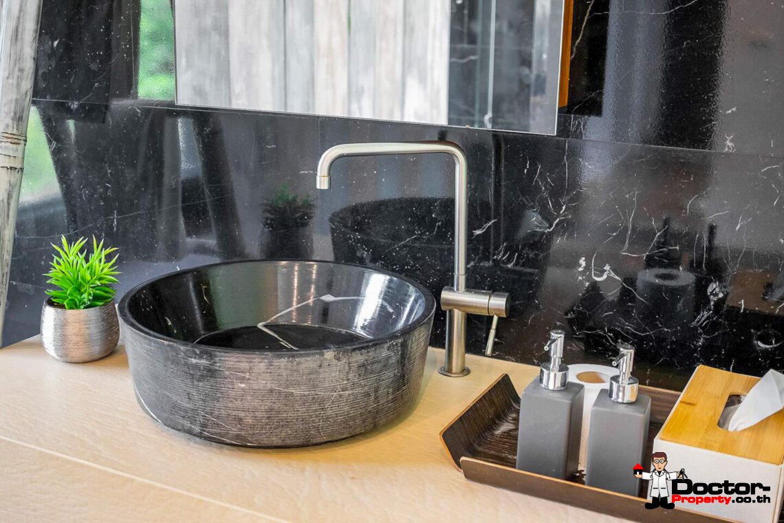 Stunning Luxury 4 Bedroom Seaviews Villa in Mae Nam Hills, Koh Samui – For Sale